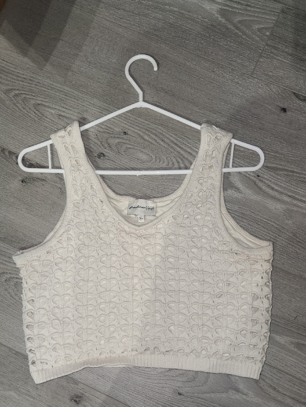 freshman1996 Off-White Crop Tank